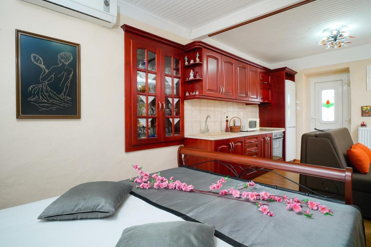 Irene'S Apartment Kastron  외부 사진